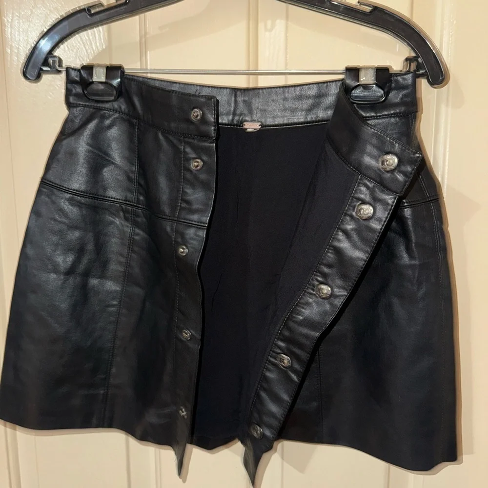 FREE PEOPLE UNWORN pleather skirt - Picture 2 of 3
